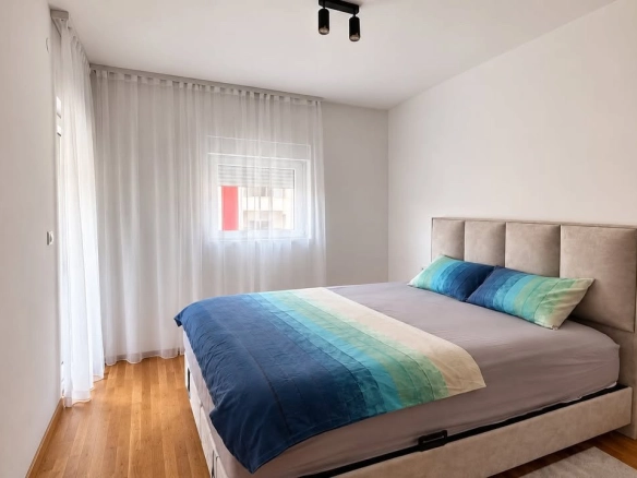 Izdavanje: Jednosoban stan 43 m² – Budva — fotografija 4