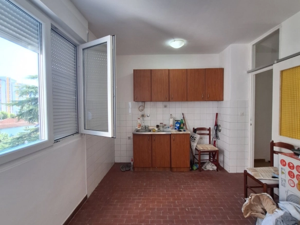 Garsonjera 35 m² – Podgorica — fotografija 3