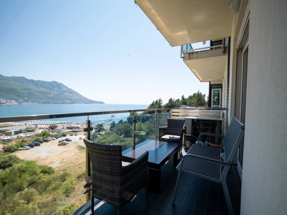 Dvosoban stan 89 m² – Bečići, Budva — fotografija 11