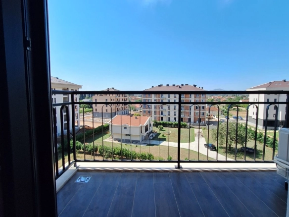Jednosoban stan u kompleksu Posh Residence, Tološi, Podgorica — fotografija 6
