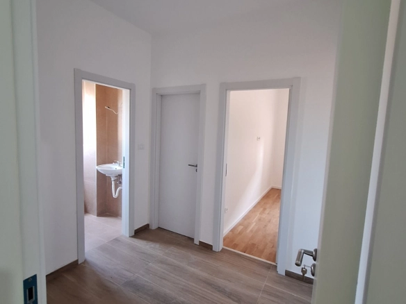 Dvosoban stan 64 m² – Tološi, Podgorica — fotografija 9