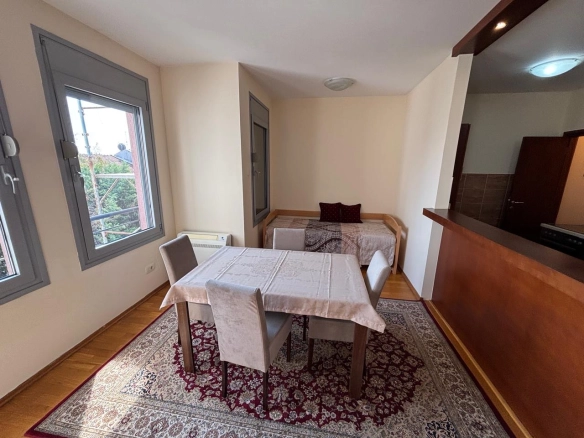 Izdavanje: Trosoban stan 125 m² – Gorica C, Podgorica — fotografija 3