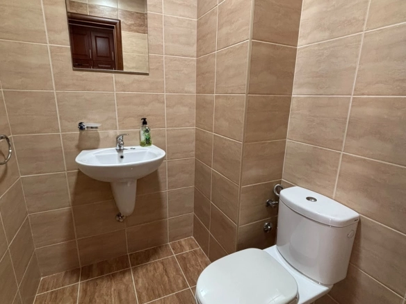 Izdavanje: Trosoban stan 125 m² – Gorica C, Podgorica — fotografija 9
