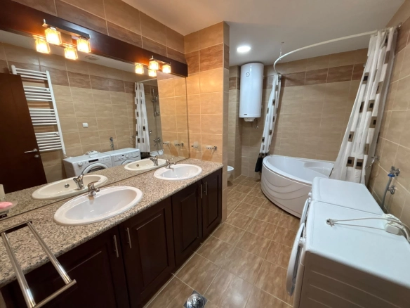 Izdavanje: Trosoban stan 125 m² – Gorica C, Podgorica — fotografija 10