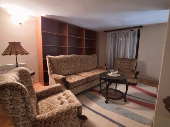 Izdavanje: Kuća 290 m² – Gorica C, Podgorica — fotografija 9