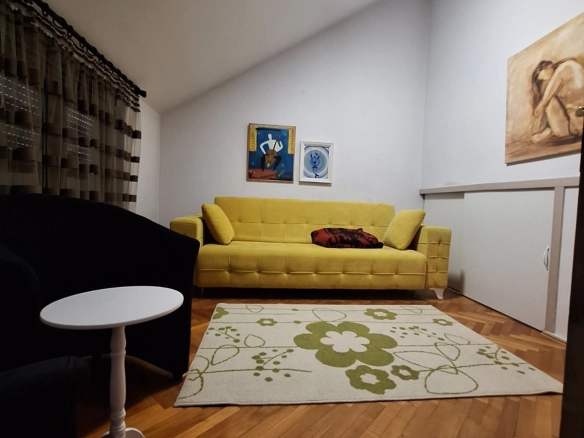 Izdavanje: Kuća 290 m² – Gorica C, Podgorica — fotografija 12
