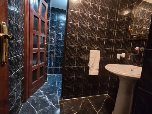 Izdavanje: Kuća 290 m² – Gorica C, Podgorica — fotografija 17