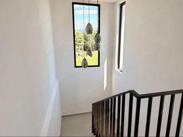 Kuća 225 m² – Gornja Gorica, Podgorica — fotografija 6