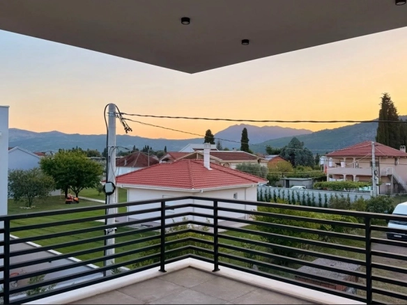 Kuća 225 m² – Gornja Gorica, Podgorica — fotografija 7