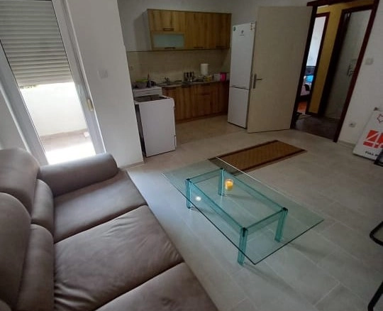 Izdavanje: Dvosoban stan 55 m² – Podgorica — fotografija 2
