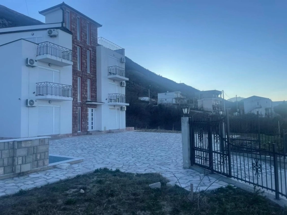 Kuća 313 m² – Sutomore, Bar — fotografija 2