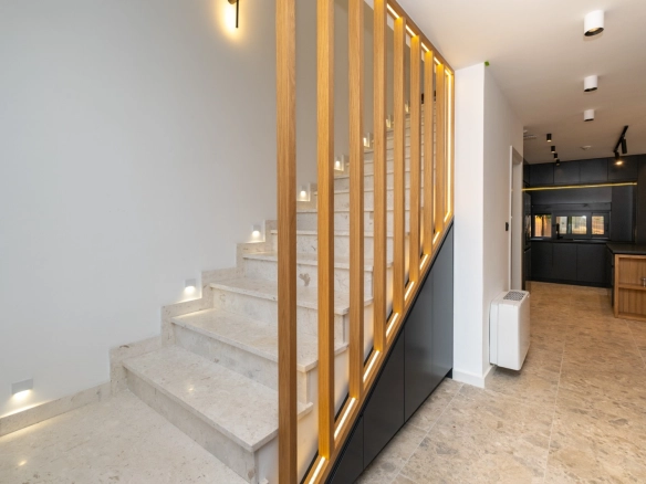 Izdavanje: Kuća 180 m² – Gornja Gorica, Podgorica — fotografija 3