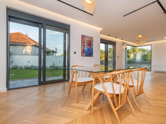 Izdavanje: Kuća 180 m² – Gornja Gorica, Podgorica — fotografija 9