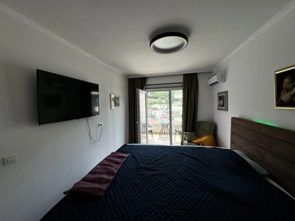 Trosoban stan 140 m² – Budva — fotografija 17