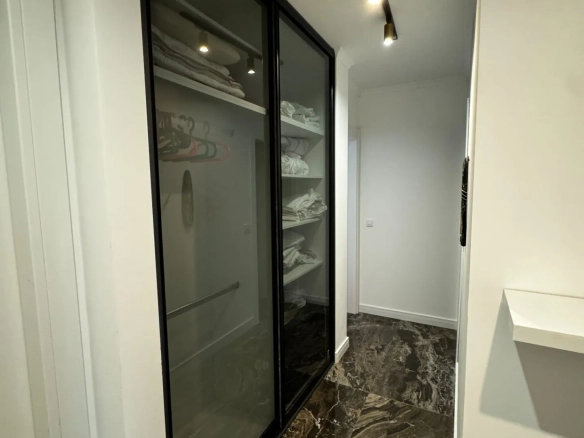 Trosoban stan 140 m² – Budva — fotografija 20