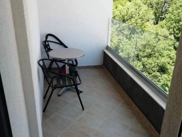 Namještena garsonjera na 9. spratu, Stara Pekara, Budva — fotografija 7