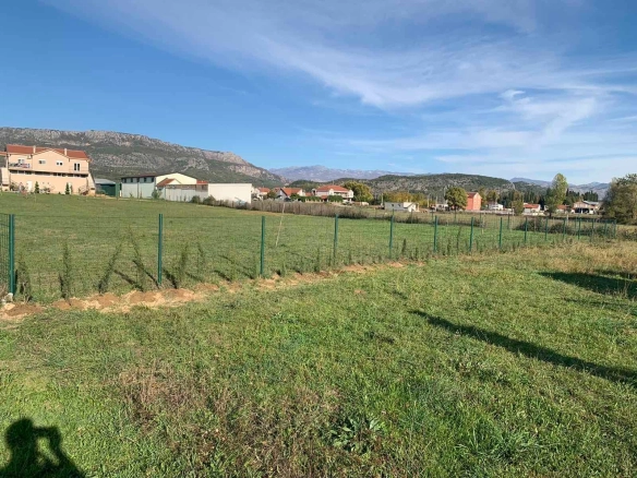 Plac 1.085 m² – Danilovgrad — fotografija 4