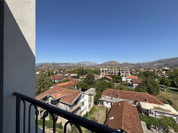Dvosoban duplex stan u Zagoriču, Podgorica — fotografija 4