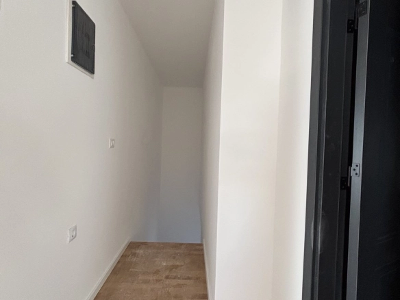Dvosoban duplex stan u Zagoriču, Podgorica — fotografija 9