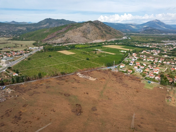 Plac 13.003 m² – Gornja Gorica, Podgorica — fotografija 2