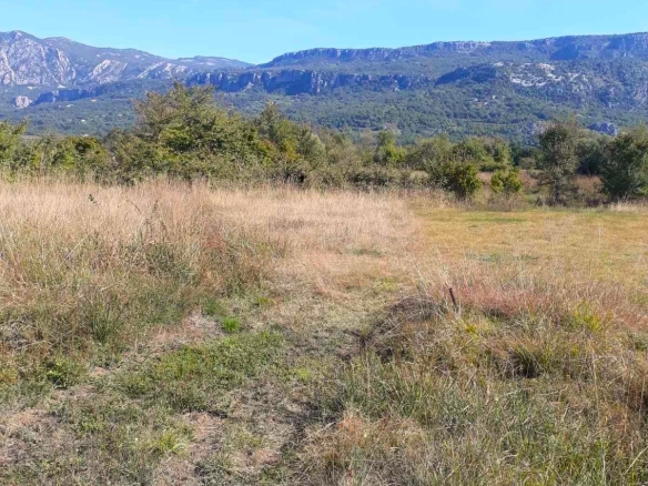 Plac 2.044 m² – Spuž, Danilovgrad — fotografija 3