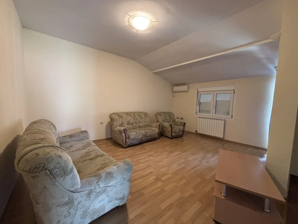 Kuća 400 m² – Danilovgrad — fotografija 15