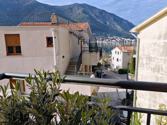 Trosoban stan 114 m² – Kotor — fotografija 17