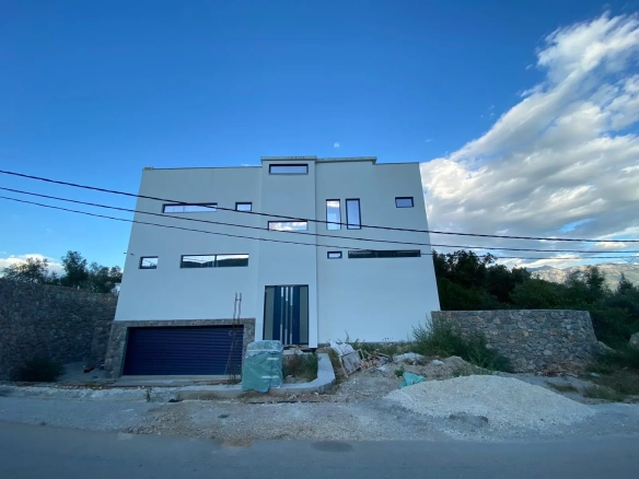 Kuća 500 m² – Krašići, Tivat — fotografija 2