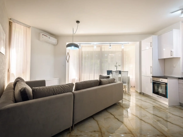 Izdavanje: Jednosoban stan 53 m² – Rafailovići, Budva — fotografija 4