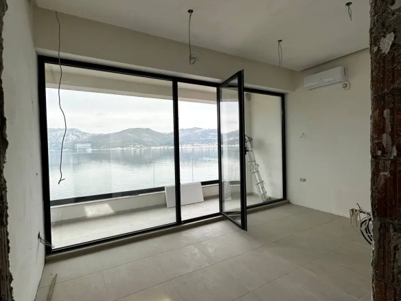 Kuća 330 m² – Krašići, Tivat — fotografija 6