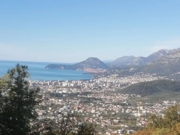 Plac 10.000 m² – Bar — fotografija 3