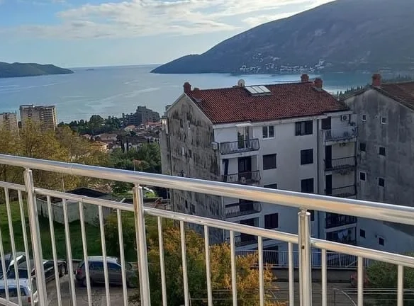 Dvosoban stan 90 m² – Igalo, Herceg Novi — fotografija 3