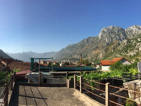 Kuća 84 m² – Kotor — fotografija 3