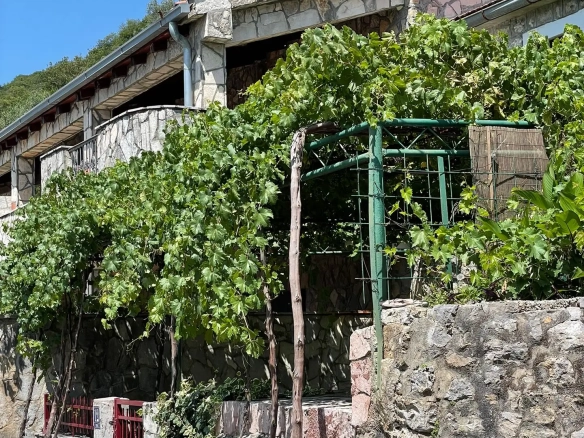 Kuća 100 m² – Đenovići, Herceg Novi — fotografija 3