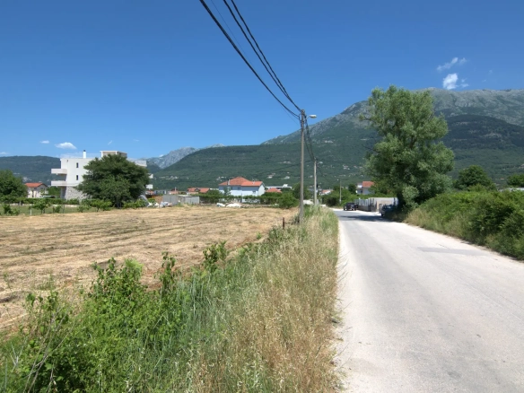 Plac 1.980 m² – Kotor — fotografija 3