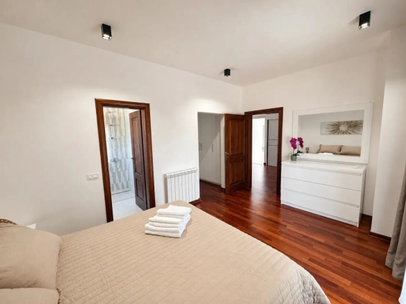 Izdavanje: Kuća 252 m² – Utjeha, Bar — fotografija 10