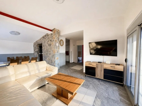 Izdavanje: Kuća 145 m² – Dobra Voda, Bar — fotografija 2
