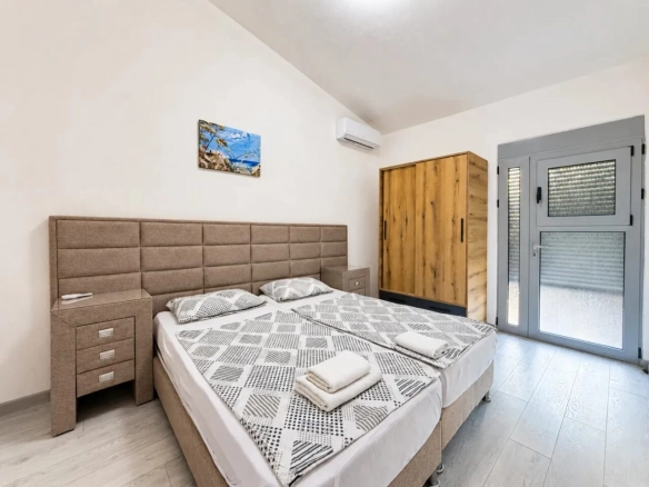 Izdavanje: Kuća 145 m² – Dobra Voda, Bar — fotografija 3