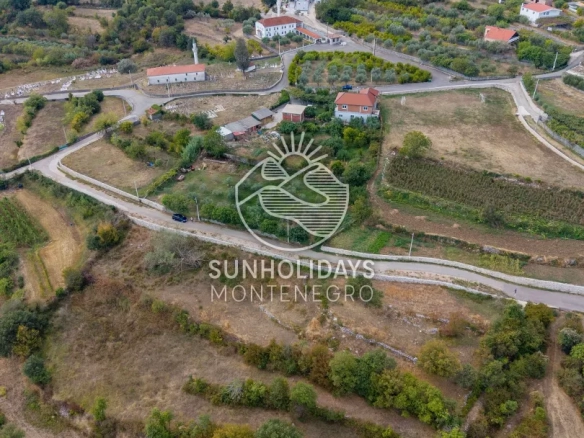 Plac 2.790 m² – Bar — fotografija 5