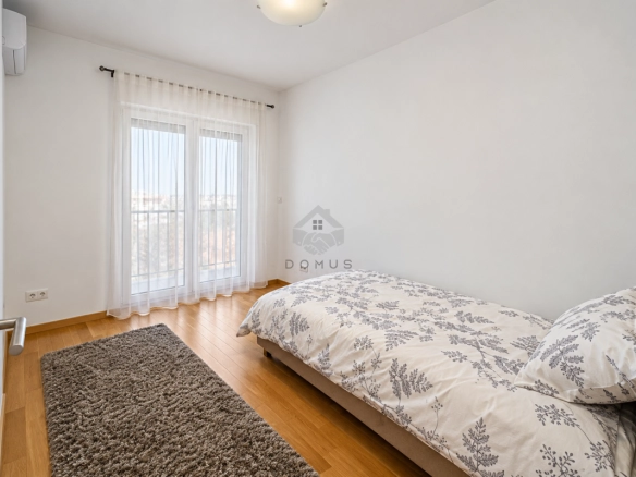 Izdavanje: Trosoban stan 120 m² – City kvart, Podgorica — fotografija 6
