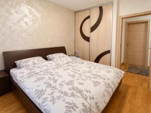 Izdavanje: Trosoban stan 120 m² – City kvart, Podgorica — fotografija 7