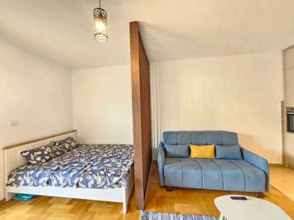Izdavanje modernog studio apartmana sa pogledom na more – Bečići (na period od 01.10.2026 do 01.06.2027)