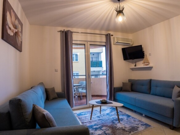 Lijepo opremljena garsonjera, Rozino- Budva (na period do 01.06.2027)