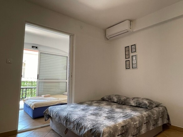 Namješten jednosoban stan u naselju Lazi, Budva