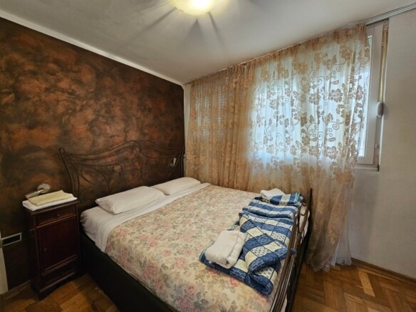 Izdavanje jednosobnog stana – Stari grad, Budva (01.11.2026–01.06.2027)