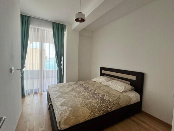 Izdavanje jednosobnog stana 60m2 sa garažnim mjestom na prvoj liniji mora, Rafailovici (NA PERIOD DO 01.06.2027)