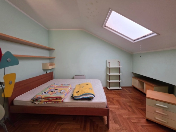 Prodaja luksuznog četvorosobnog namještenog duplex stana 281 m² sa četiri terase – Preko Morače, Podgorica | Moguća kompenzacija za manje stanove u Budvi ili Podgorici
