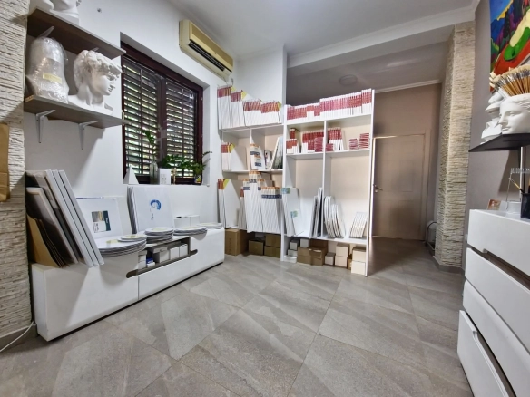 Izdavanje poslovnog prostora 40 m² – Budva, Podkošljun (IZDAVANJE NA Duži PERIOD)