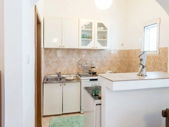 Jednosoban stan 46m2, Budva-Rozino (Na duži period)