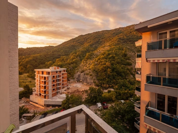 Moderno opremljen studio apartman u kompleksu sa bazenom -Bečići (Izdavanje na period do 01.06.2027)